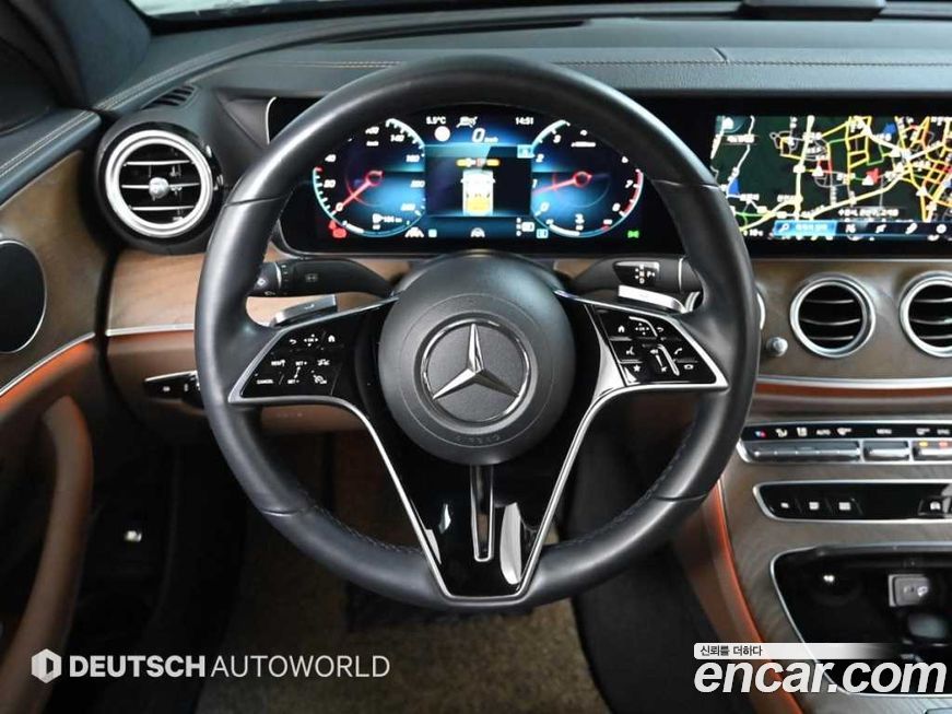 Mercedes-Benz E-Class 2021