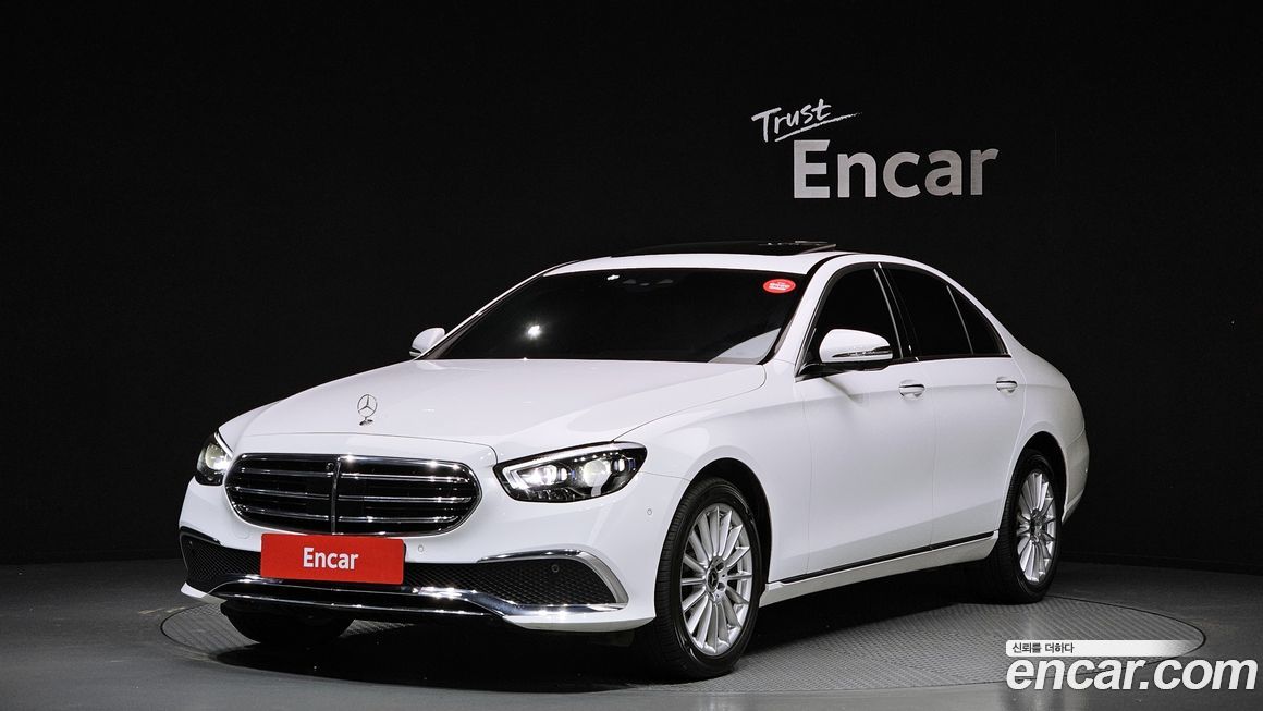 Mercedes-Benz E-Class 2023