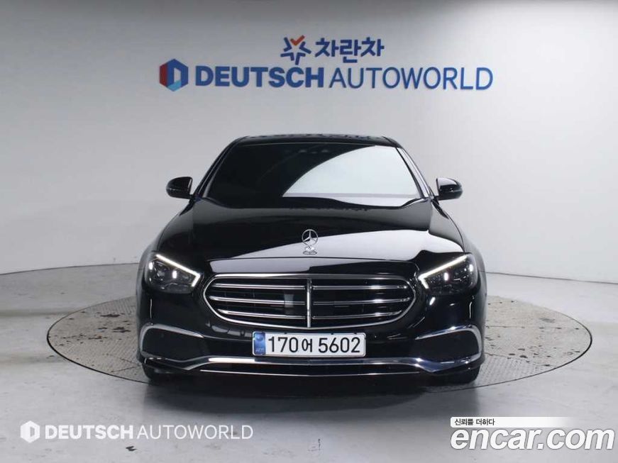 Mercedes-Benz E-Class 2021