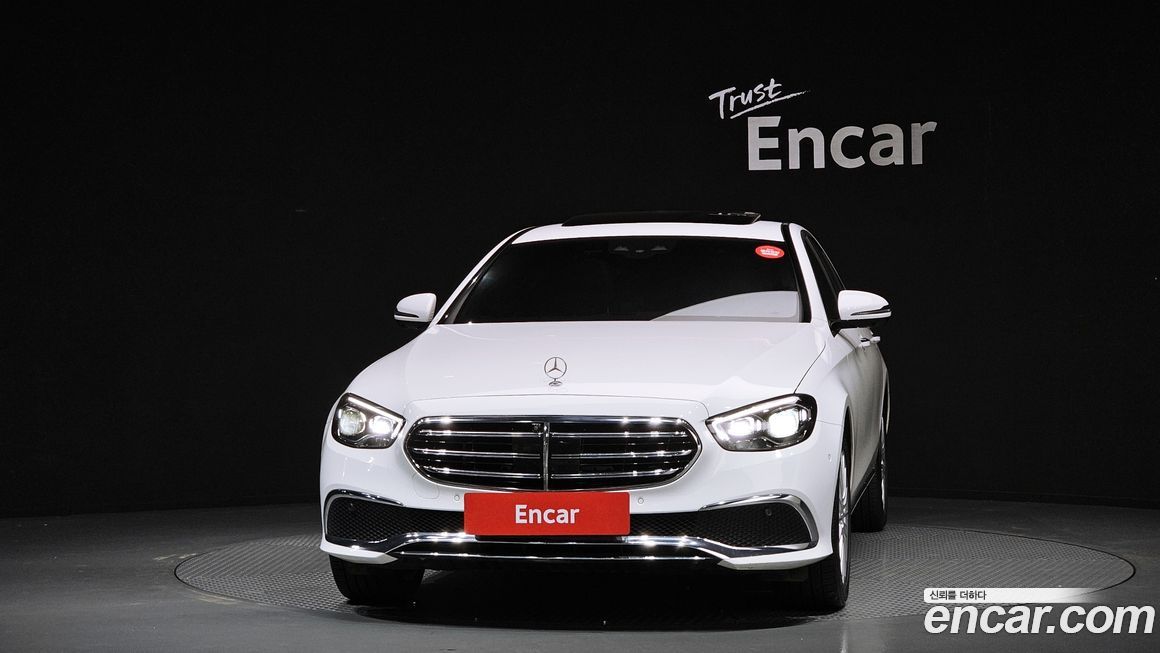 Mercedes-Benz E-Class 2023