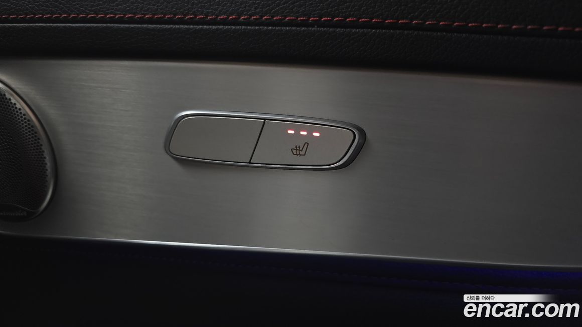 Mercedes-Benz GLC-Class 2021