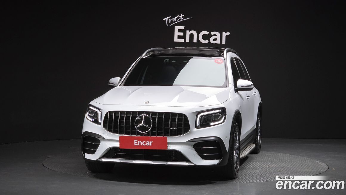 Mercedes-Benz GLB-Class 2023