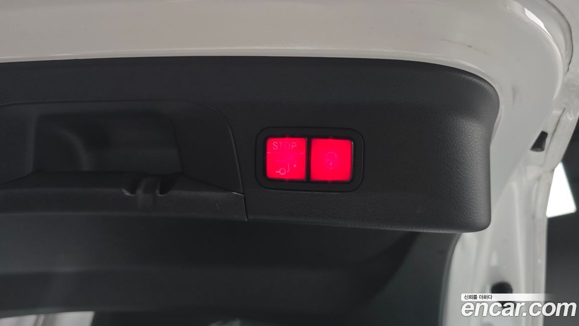 Mercedes-Benz GLC-Class 2021