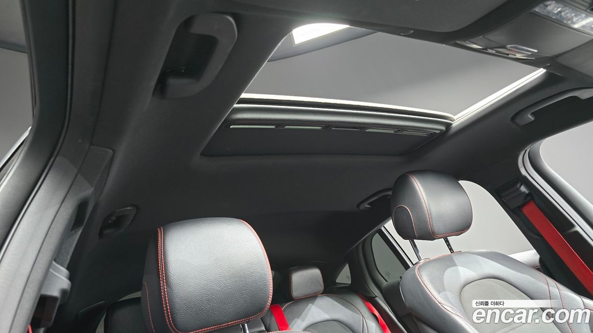 Mercedes-Benz GLC-Class 2021