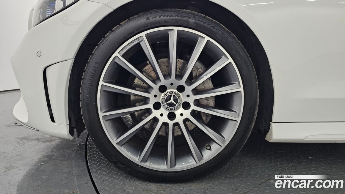 Mercedes-Benz C-Class 2023