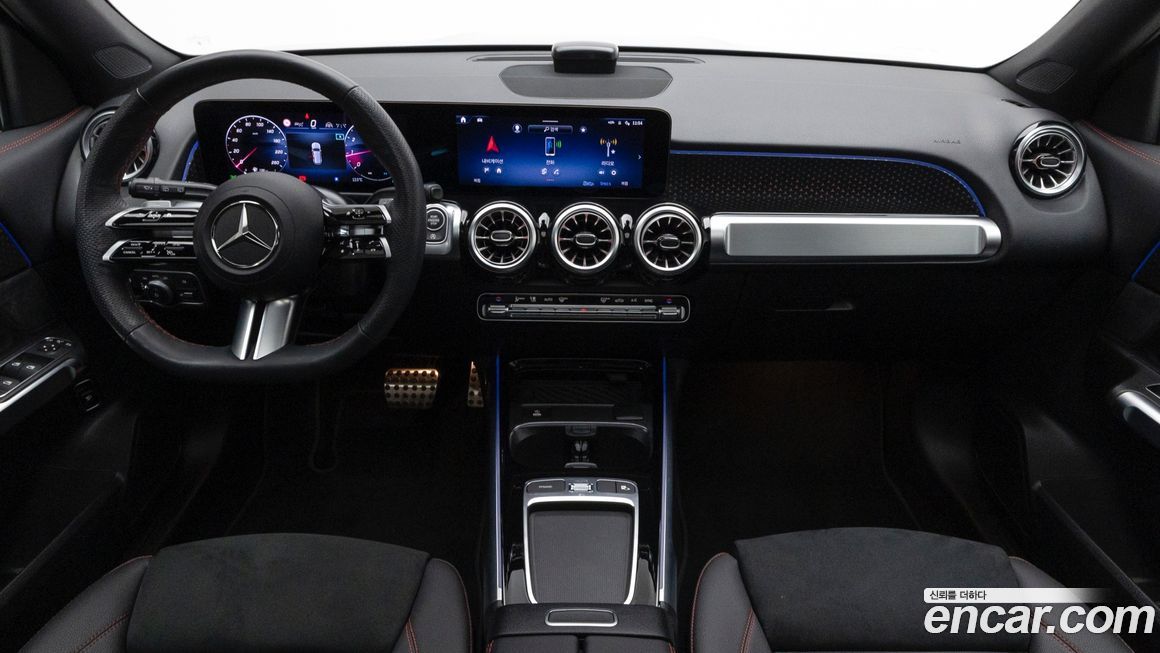 Mercedes-Benz GLB-Class 2025