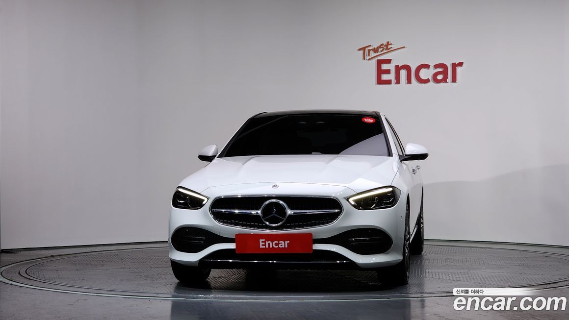 Mercedes-Benz C-Class 2025