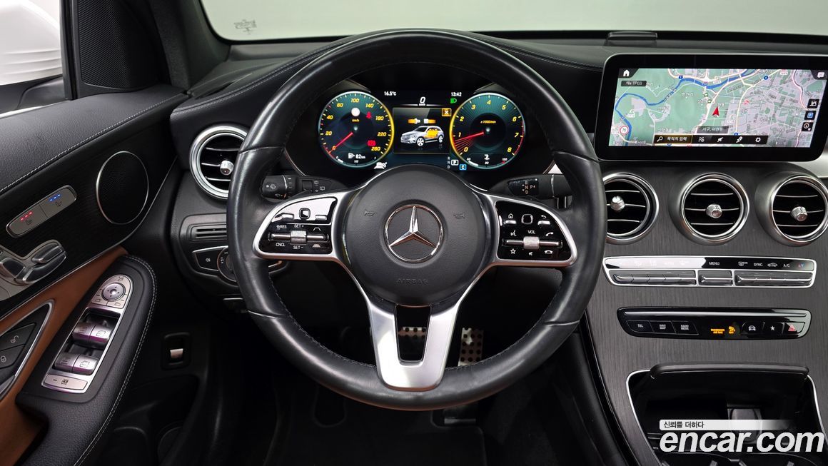 Mercedes-Benz GLC-Class 2022