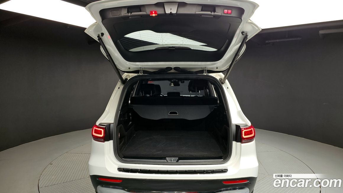 Mercedes-Benz GLB-Class 2022