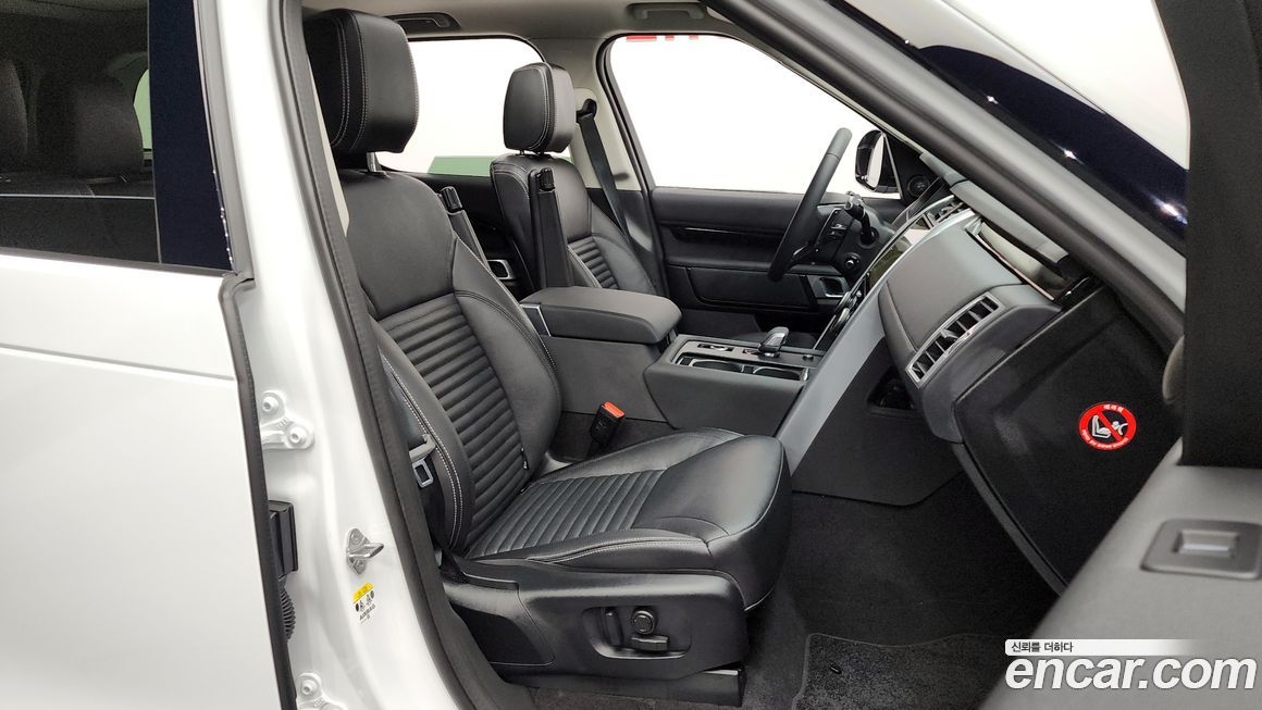 Land Rover Discovery 2024