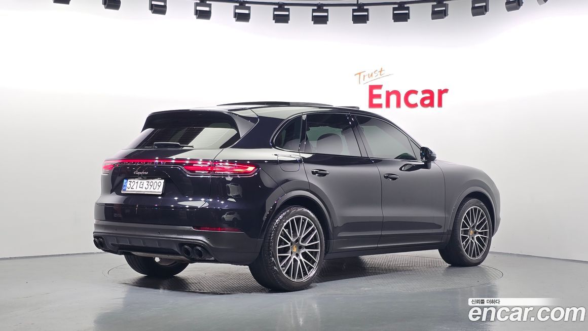 Porsche Cayenne 2021