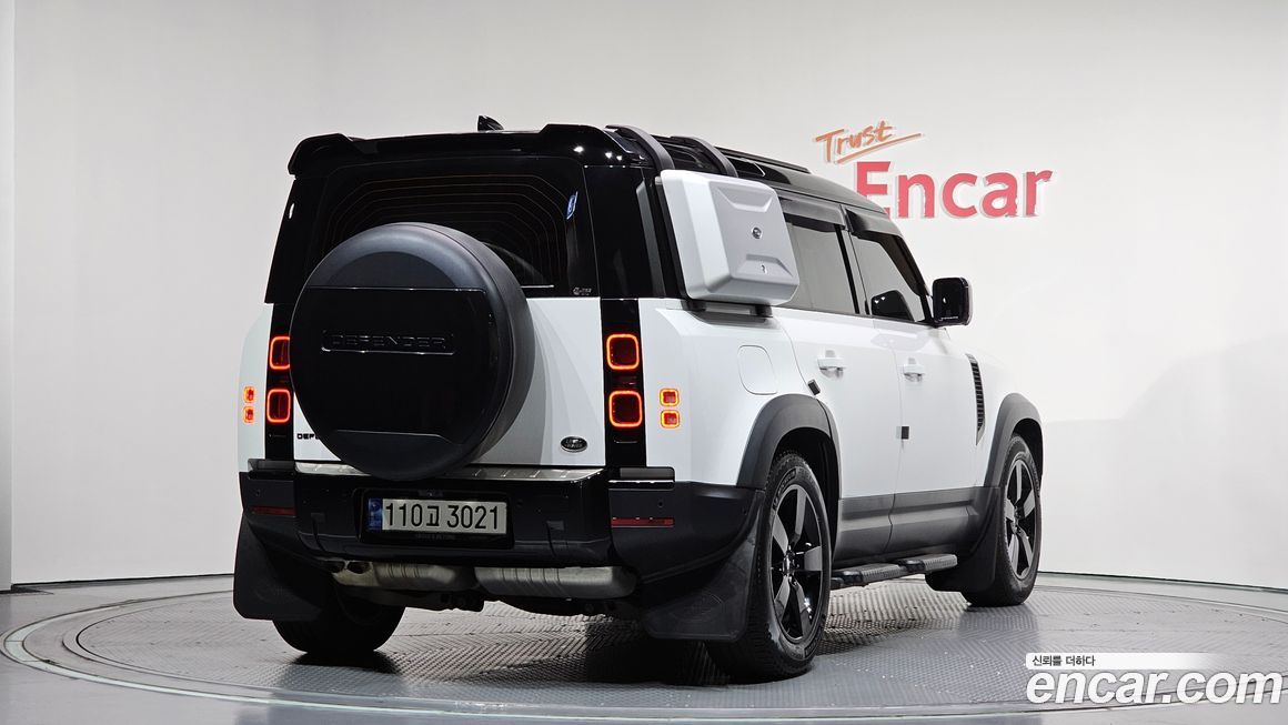 Land Rover Defender 2022