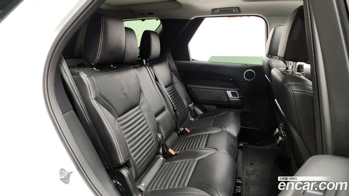Land Rover Discovery 2024