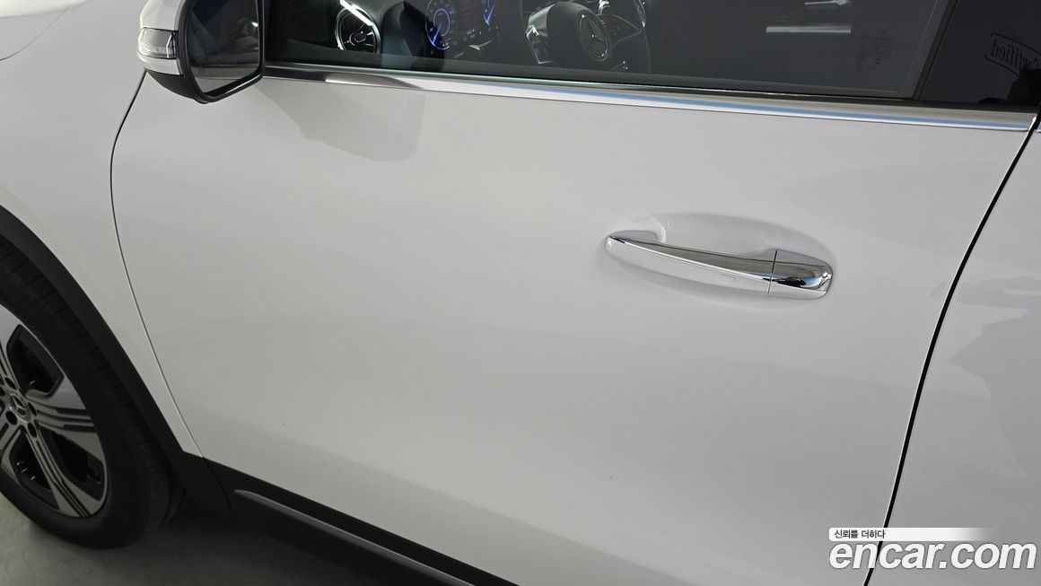 Mercedes-Benz EQA 2025