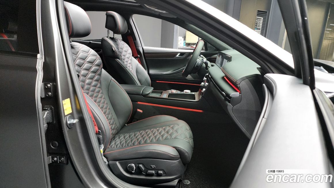 Genesis G80 2025