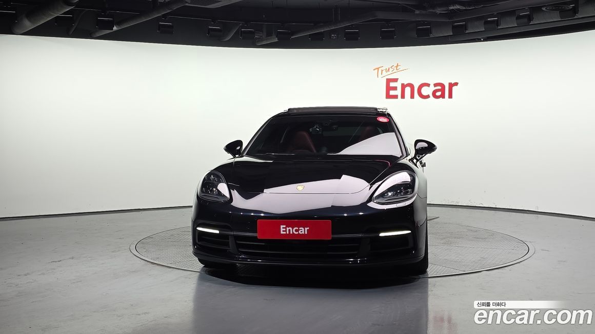 Porsche Panamera 2020