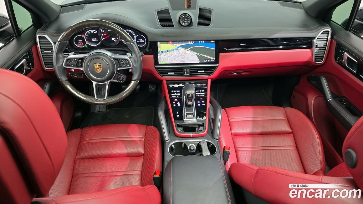 Porsche Cayenne 2021