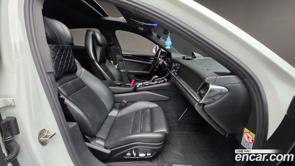 Porsche Panamera 2018