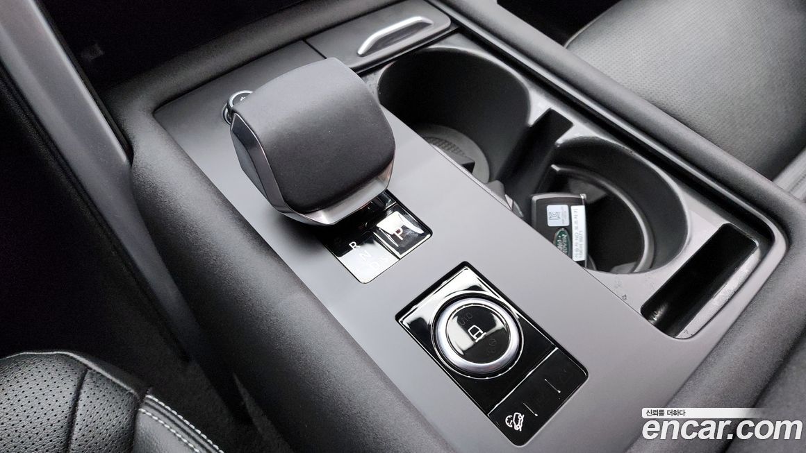 Land Rover Discovery 2024