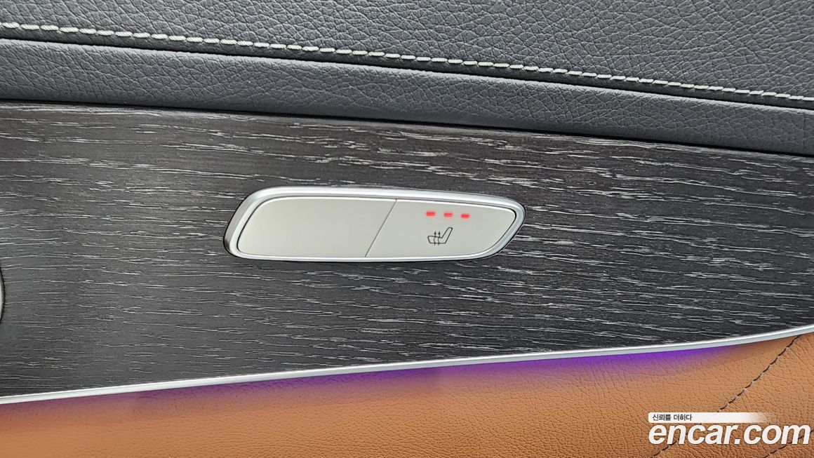 Mercedes-Benz GLC-Class 2023