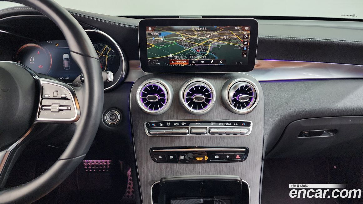 Mercedes-Benz GLC-Class 2023