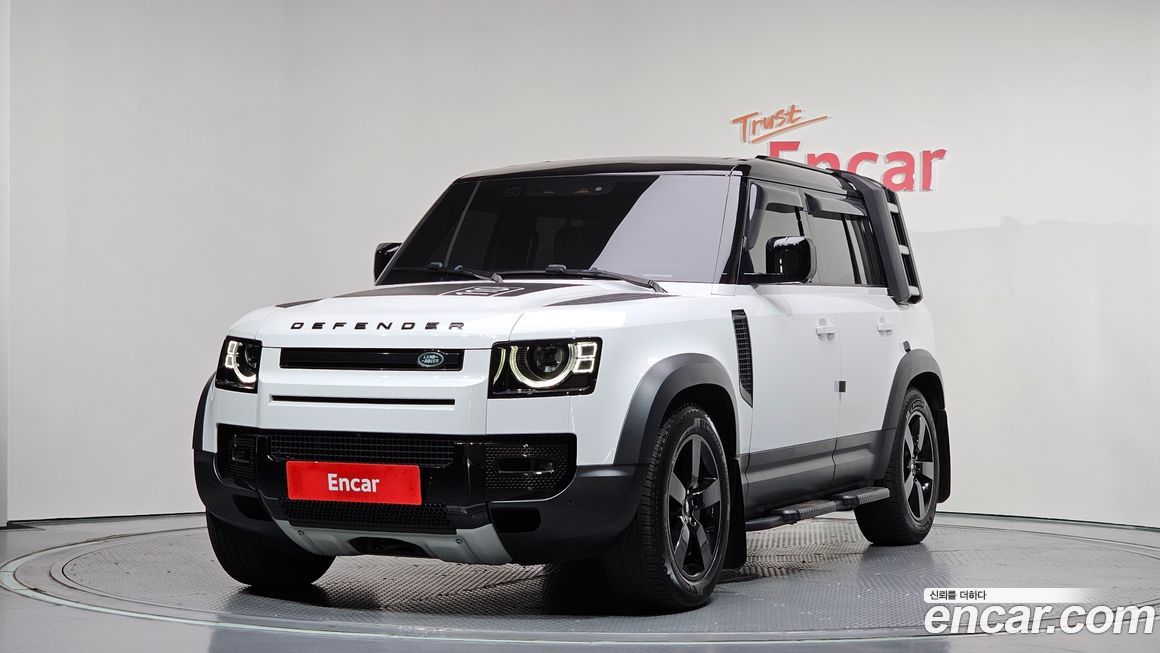 Land Rover Defender 2022