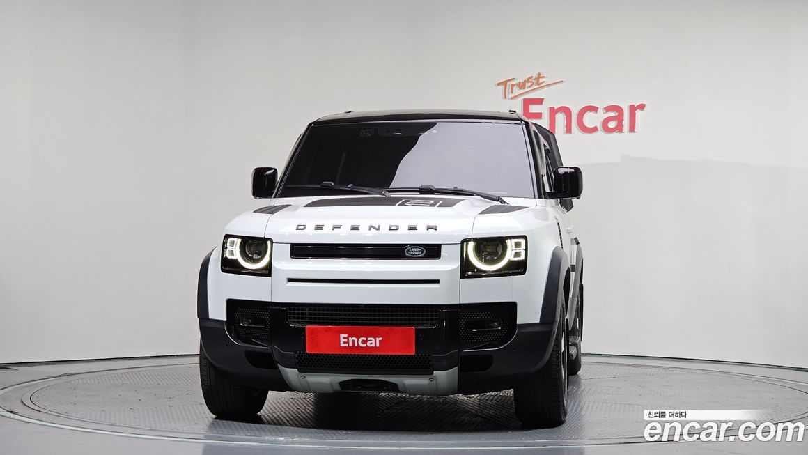 Land Rover Defender 2022