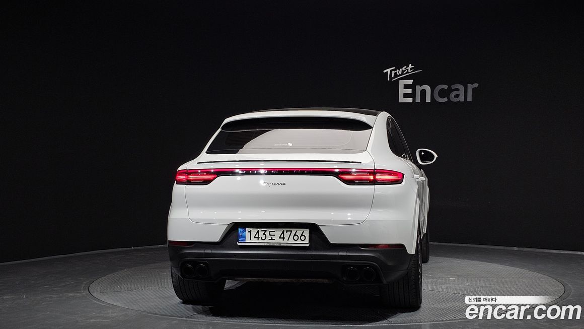 Porsche Cayenne 2021