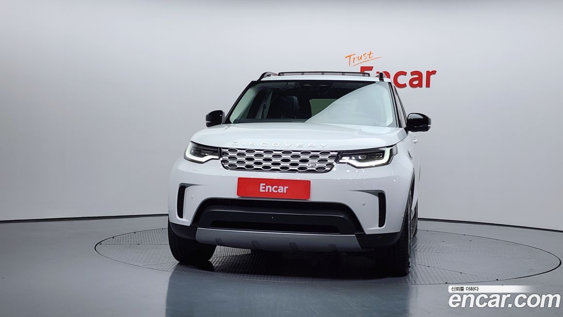 Land Rover Discovery 2024