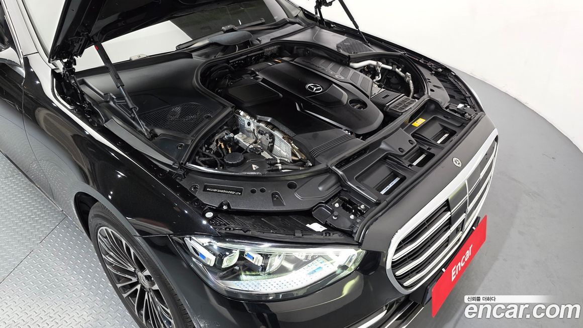 Mercedes-Benz S-Class 2022