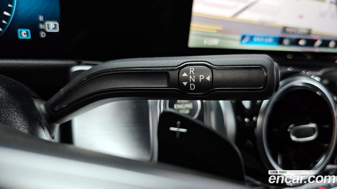 Mercedes-Benz GLB-Class 2022