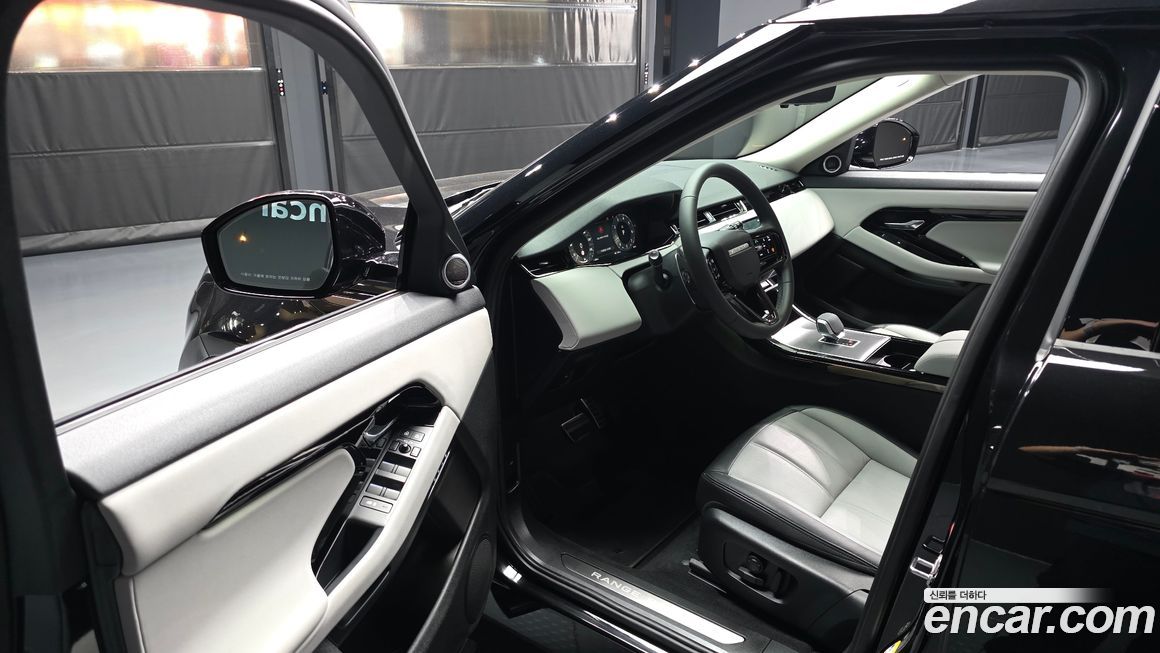 Land Rover Range Rover Evoque 2025