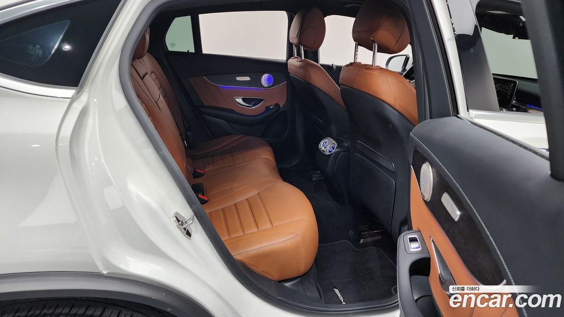 Mercedes-Benz GLC-Class 2023