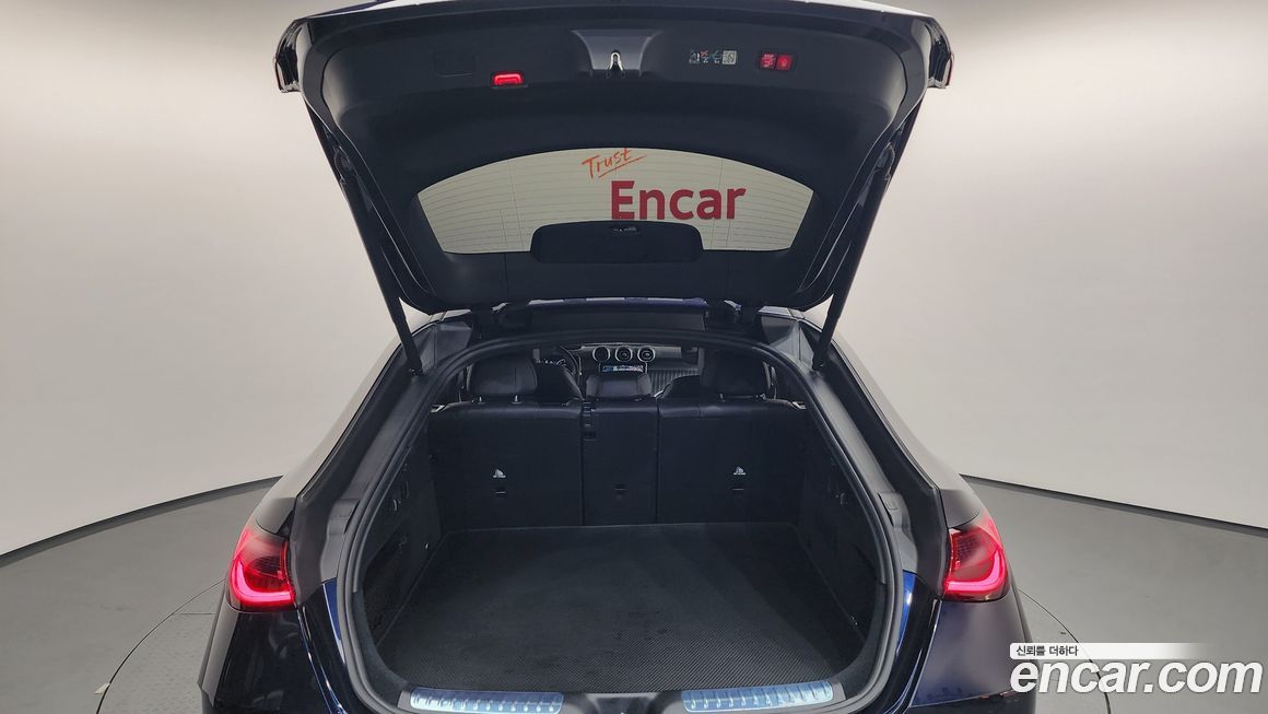 Mercedes-Benz GLC-Class 2024