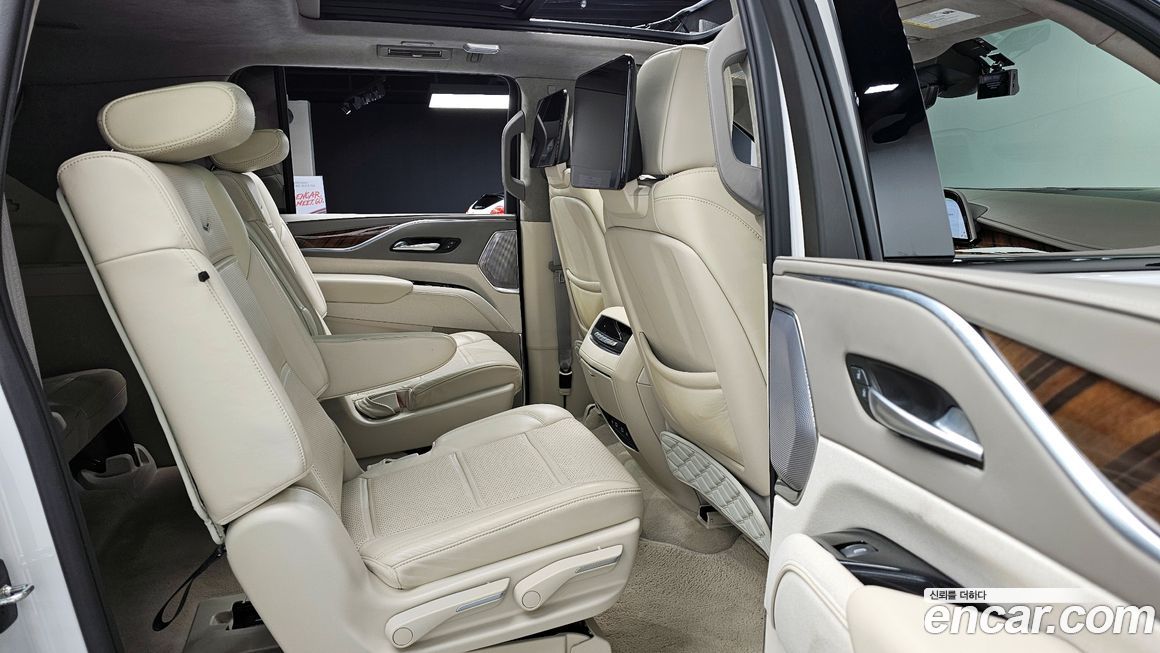 Cadillac Escalade 2023