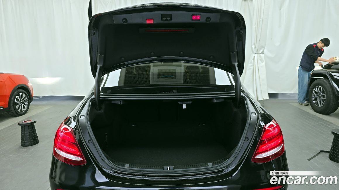 Mercedes-Benz E-Class 2020