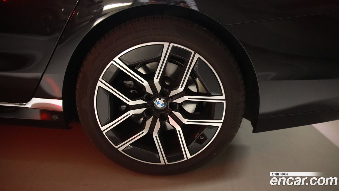 BMW 7-Series 2025