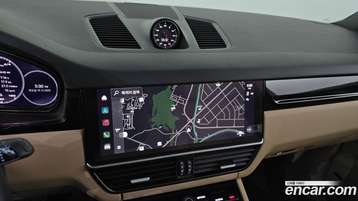 Porsche Cayenne 2022