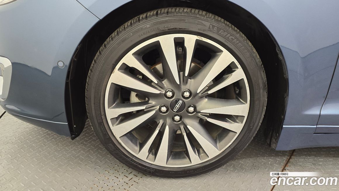 Lincoln MKZ 2018