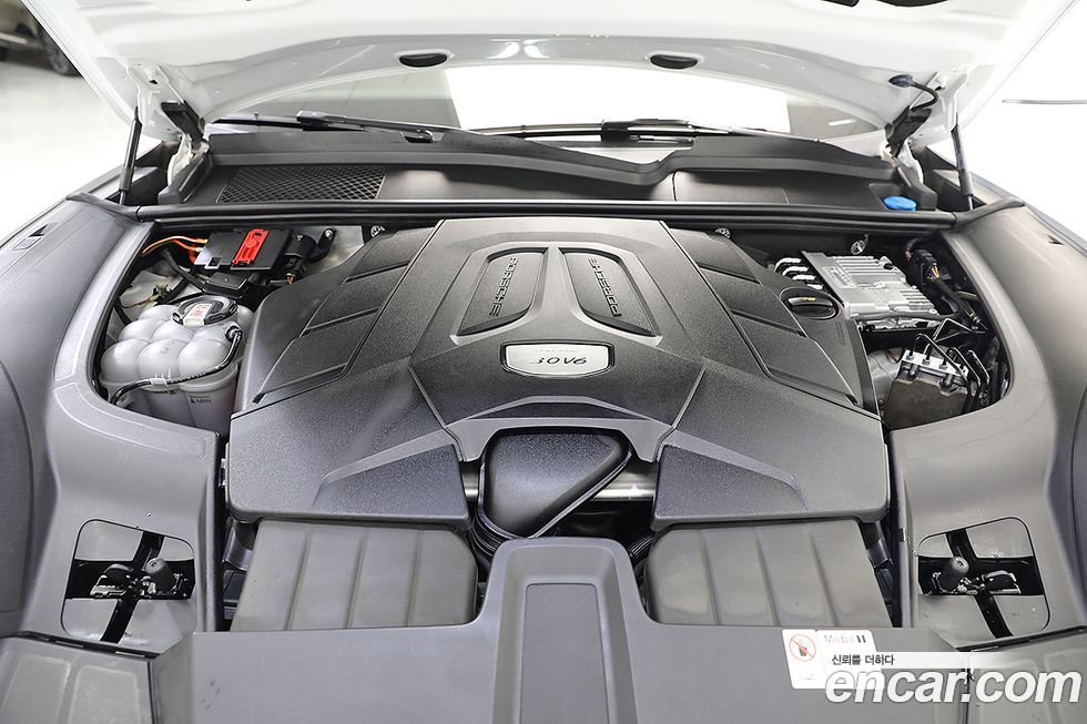 Porsche Cayenne 2023