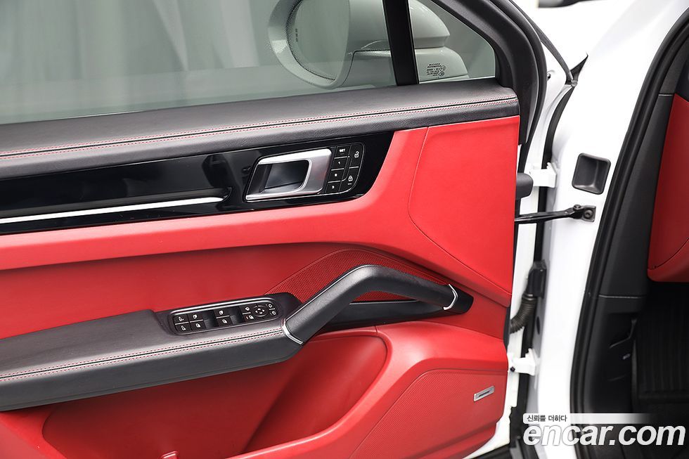 Porsche Cayenne 2023