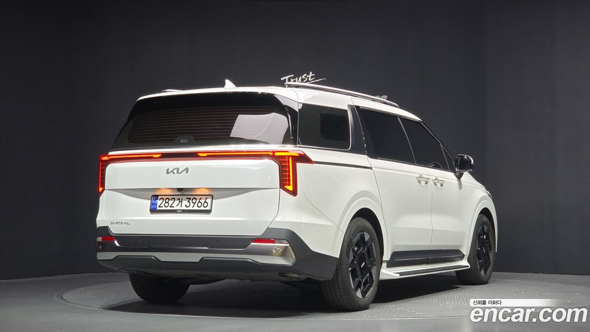 Kia Canival 2024