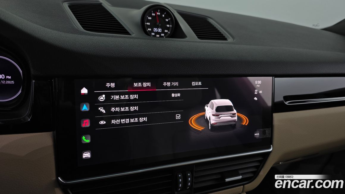 Porsche Cayenne 2022