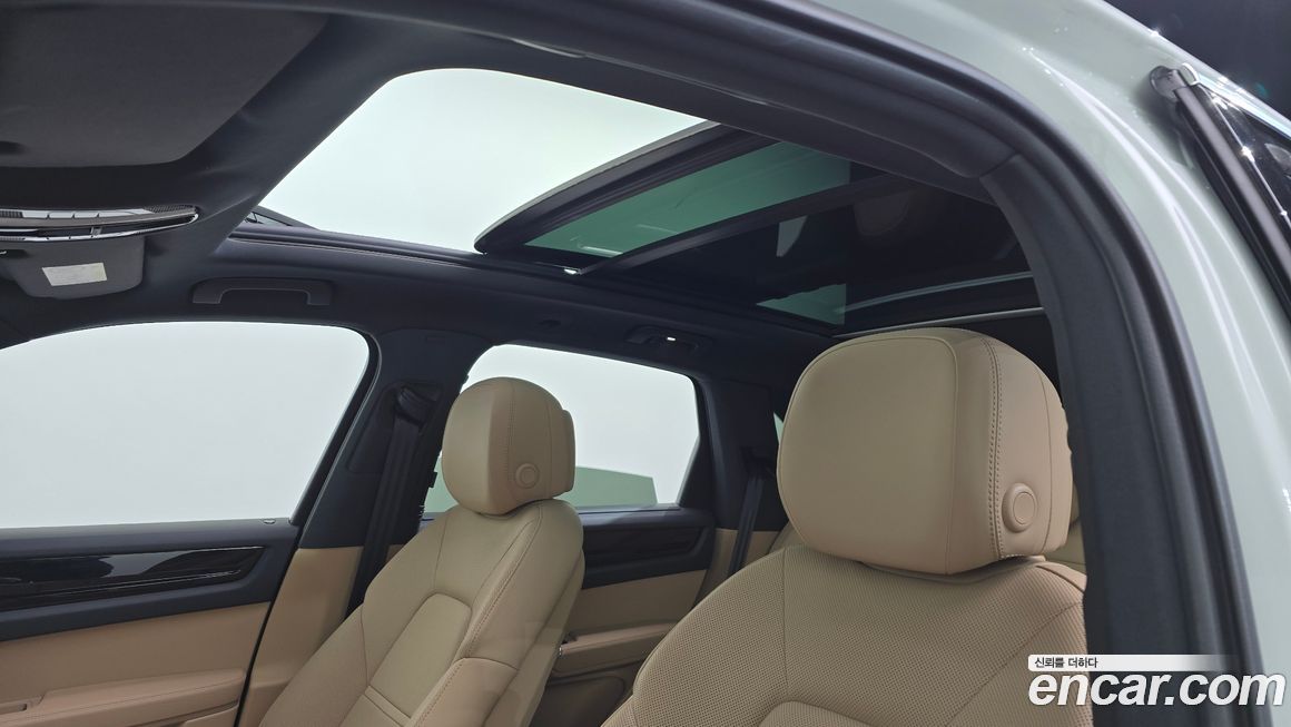 Porsche Cayenne 2022