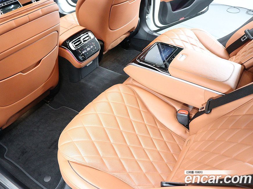 Mercedes-Benz S-Class 2023