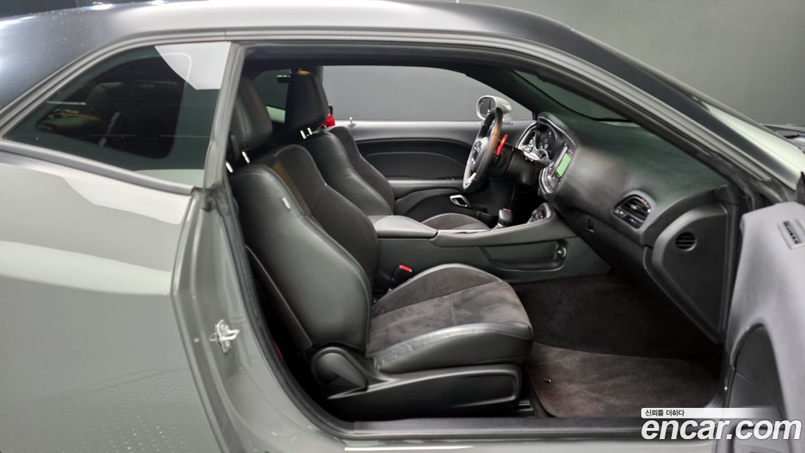 Dodge Challenger 2019
