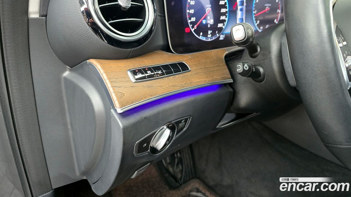 Mercedes-Benz E-Class 2020