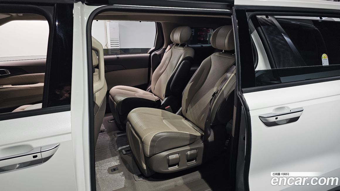 Kia Canival 2025