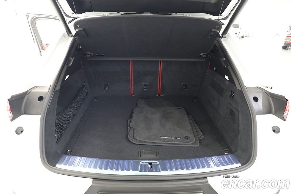 Porsche Cayenne 2023