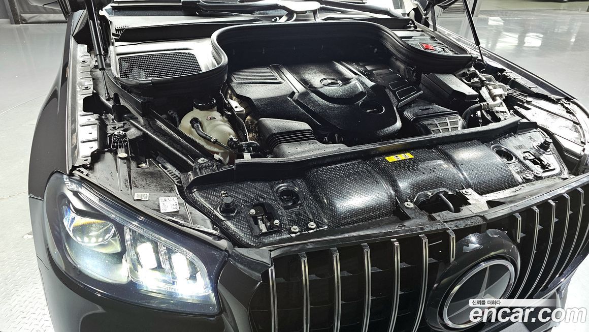 Mercedes-Benz GLS-Class 2023